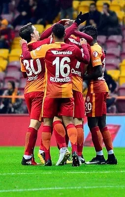 Aslan Arena'da şov yaptı