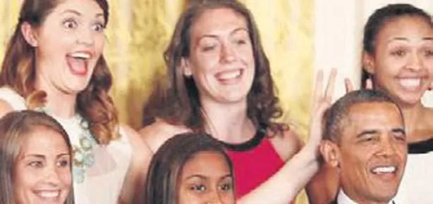 OBAMA’YA kulak yaptılar