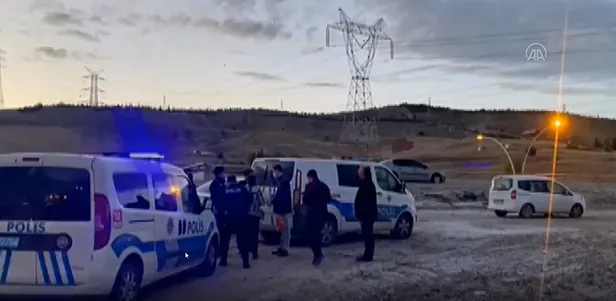 ankarada-21gundur-kayip-olan-alzheimer-hastasinin-feci-sonu-bedeni-curumeye-baslamis-1632420373072.jpg Ankara'da 21 gündür kayıp olan alzheimer hastasından acı haber: Bedeni çürümeye başlamış-4