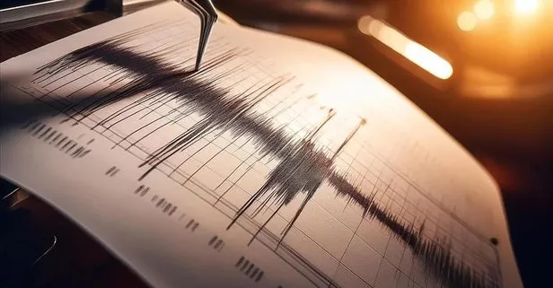 Endonezya'da 6,1 büyüklüğünde deprem