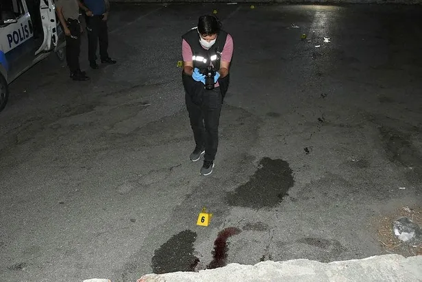 Son dakika: İzmir'de tartıştığı kişiyi bacaklarından vuran şüpheli, bekçiden kaçamadı-1