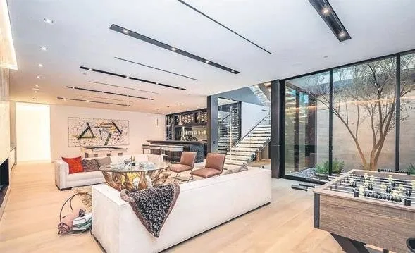 Ali Koc Los Angeles Tan 14 5 Milyon Dolara Malikane Aldi Takvim
