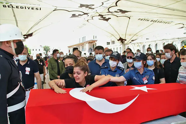 son-dakika-sehit-edilen-emniyet-mudur-yardimcisi-hasan-cevher-davasinda-katil-nasuh-culcuyu-bitiren-gelisme-1639462438830.jpg Son dakika! Şehit edilen Emniyet Müdür Yardımcısı Hasan Cevher davasında katil Nasuh Çulcu’yu bitiren gelişme-3