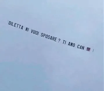 Can Yaman İtalyan aşkı için kesenin ağzını açtı:Diletta Leotta'ya 40 bin euro'luk pırlanta yüzük ile evlenme teklif etti-10