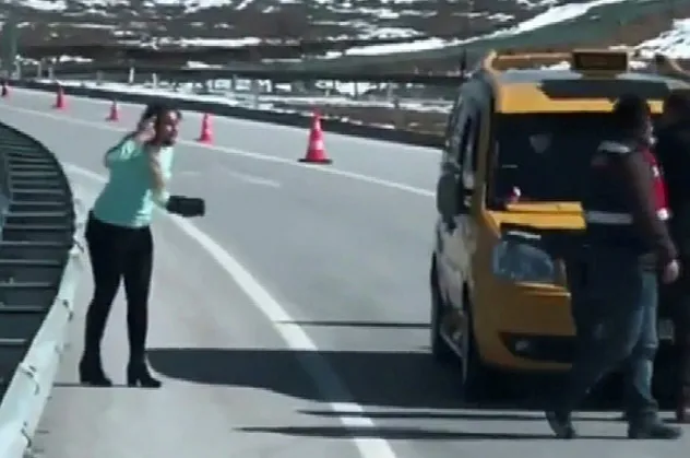 Jandarma uygulama sırasında fark etti! Sahibi vermemek için direnip silahı kafasına dayadı