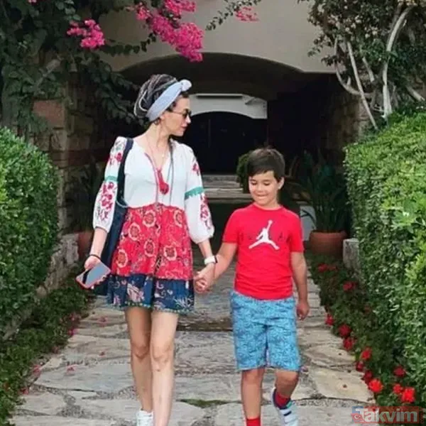 Bahar dizisinde Mehmet Yılmaz Ak'ın annesi Nevra rolündeki Hatice Aslan'ın sır gibi sakladığı oğlu ortaya çıktı! Görenler şoke oldu - 10