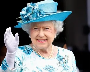 Kraliçe’nin derdi başka