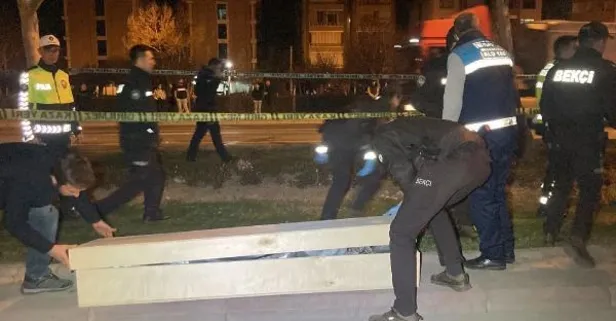 Konya’da feci kaza! Otomobil yayalara çarptı: 2 kişi hayatını kaybetti