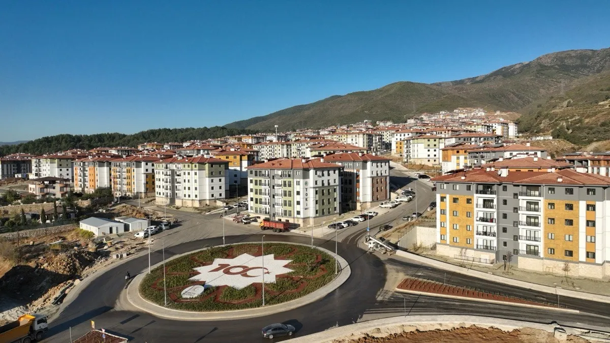 Deprem bölgesine 79,4 milyar lira ulaşım yatırımı: Devlet ilk günden sahadaydı