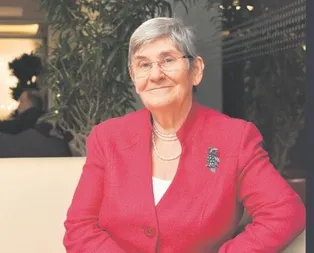 Prof. Dr. Canan Karatay, 5 TL’ye satılan dönerin çöp dedi, dönerciler destek verdi