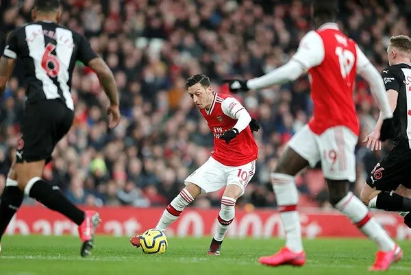 Mesut Özil Fenerbahçe’de! İşte Mesut’un Fenerbahçe’den alacağı ücret