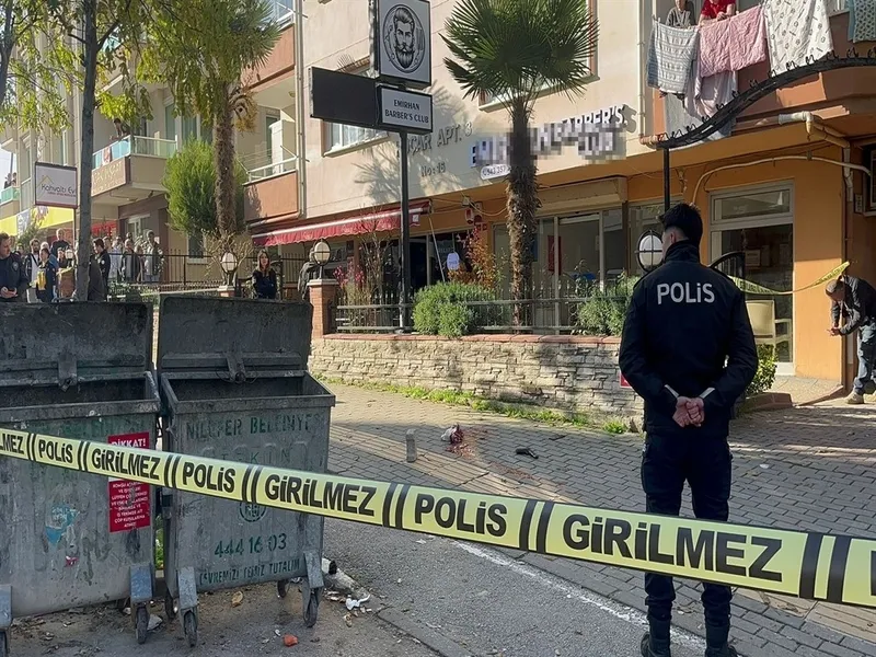 borek-almaya-gittigi-isletmede-eski-erkek-arkadasi-tarafindan-oldurdu-1763198001181.jpeg Bursa’da eski sevgili dehşet saçtı: Önce eski sevgilisini sonra kendisini öldürdü-2