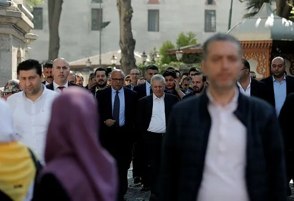 Aziz Yıldırım'a Kapalıçarşı'da Şenol Güneş tepkisi-4