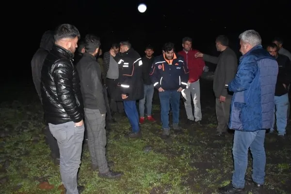 tarik-altun-bulundu-mu-karsta-kaybolan-tarik-altun-kimdir-kac-yasinda-1651485931140.jpg TARIK ALTUN BULUNDU MU? Kars'ta kaybolan Tarık Altun kimdir, kaç yaşında?-3