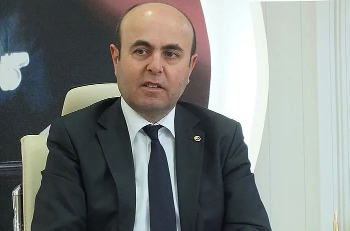 selahattin-ekicioglu-kimdir-kirsehir-belediye-baskan-adayi-selahattin-ekicioglu-nereli-kac-yasinda-1703235387568.jpg Selahattin Ekicioğlu kimdir? Kırşehir Belediye Başkan Adayı Selahattin Ekicioğlu nereli, kaç yaşında?-4