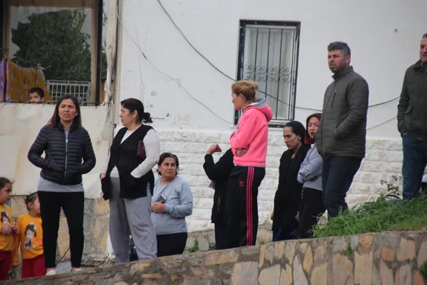 Bodrum'da sitede korkutan patlama! Herkes sokağa kaçtı-5