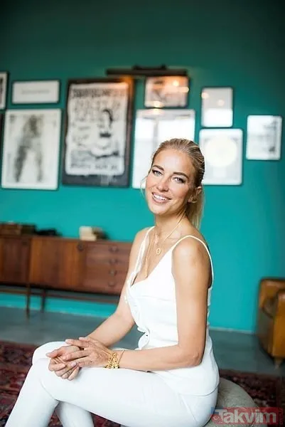 İnci Taneleri Nusret'in (Kibrit Yasin) kız kardeşi bakın hangi ünlü oyuncu çıktı! İşte Rıza Kocaoğlu'nun oyuncu kardeşi Hande Erçel'le aynı dizide... - 26