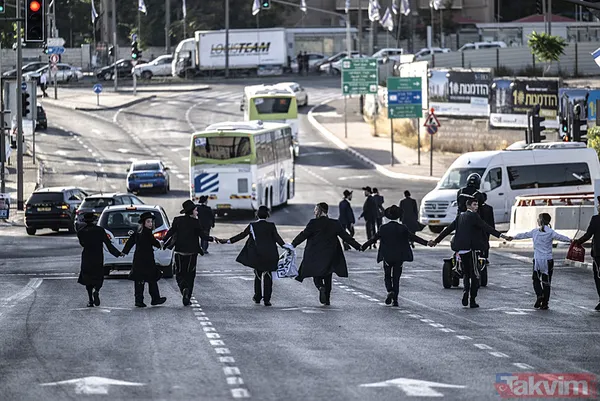 Ultra Ortodoks Yahudiler (Harediler) soykırımcı İsrail'in zorunlu askerlik hizmetini protesto etti: Otoyolu trafiğe kapattılar - 36