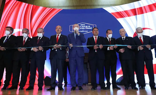 baskan-erdogandan-kktcde-toplu-acilis-ve-temel-atma-toreninde-onemli-aciklamalar-1626781533842.jpg Başkan Erdoğan'dan KKTC'de toplu açılış ve temel atma töreninde önemli açıklamalar-1