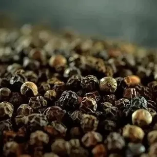 Çürüklere karabiber