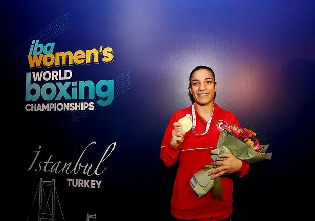 Milli boksörümüz Ayşe Çağırır altın madalya kazandı-3
