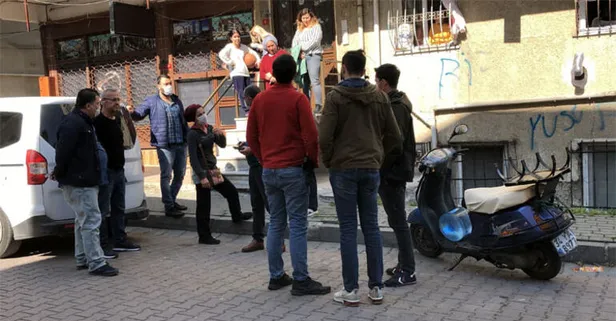 Avcılar'da kimliği belirlenemeyen şahıslar uzun namlulu silahlarla apartmana girdiler! Mahalleli sokağa döküldü!-1