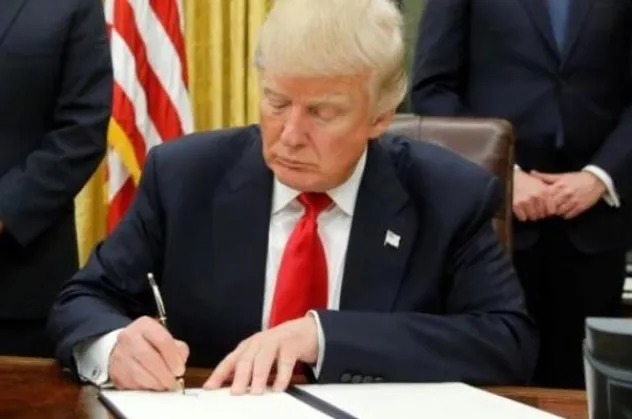Son dakika: Trump'tan kriz çıkartacak hamle: İmzaladı
