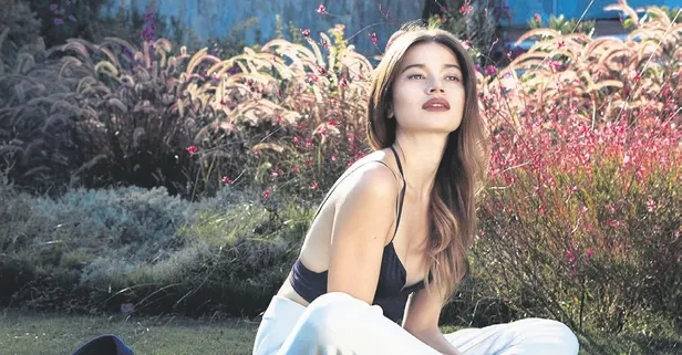 Hadise'nin kardeşi Derya Açıkgöz'den Juventuslu Emre Can’a yakın markaj!