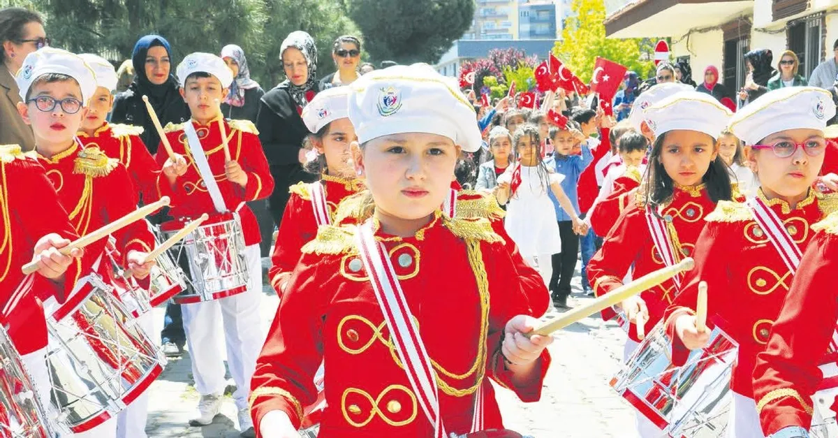 23 Nisan Ulusal Egemenlik Ve Cocuk Bayrami Bugun Tum Yurtta