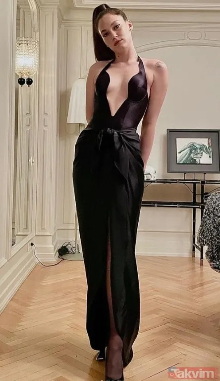 Melisa Şenolsun'un 'ısınalım' notlu mayokinili karesi olay! Sosyal medya çalkalandı yorum üstüne yorum yağdı: "Giyinmeyi unutmuş..." - 26