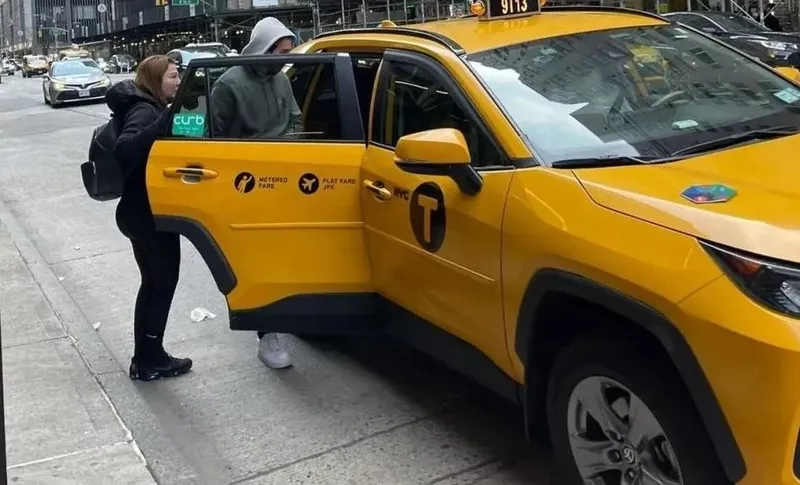 1710581951101.jpeg Fenomen soruşturmasının yeni detayları ortaya çıktı! Bülent Cihantimur'un mal varlığı ve yurt dışı giriş çıkışları mercek altında!-15