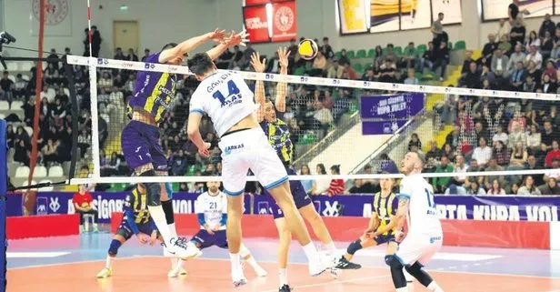 Arkas’ı geçen Fener adını finale yazdırdı!
