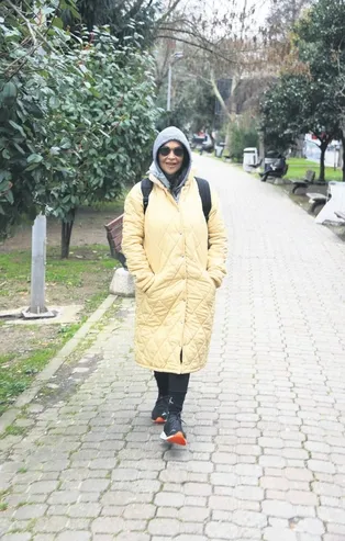 Yeniköy'de görüntülenen Hülya Avşar'dan ilginç 14 Şubat mesajı