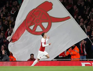 Arsenalli Mesut Özil Leicester City maçında şov yaptı