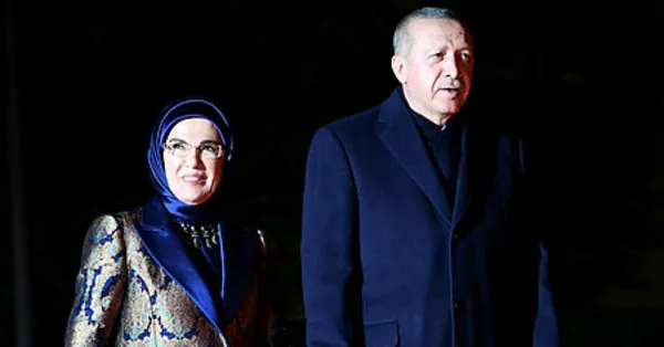 Paris'te First Ladyler'in şıklık yarışı