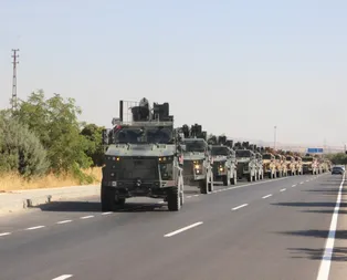 Suriye sınırında hareketlilik! Yüzlerce metre kuyruk oluştu