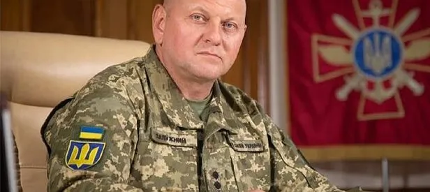 Zaluzhniy’in taktığı bileklik gündem oldu!