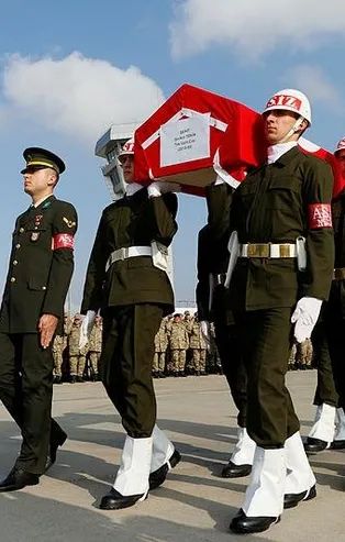 Kahramanları uğurladık