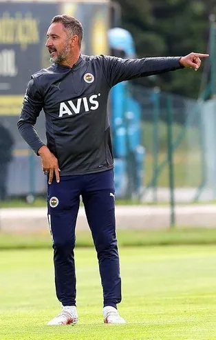 Fenerbahçe'de Dirar'ın yeniden takımda kalması gündemde