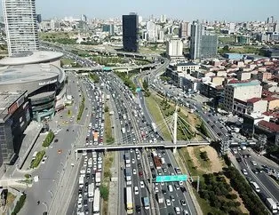 İstanbul’da trafik kilitlendi! Yoğunluk yüzde 62’lere ulaştı!