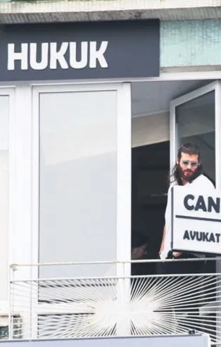 Can Yaman Bebek'teki hukuk bürosunda görüldü
