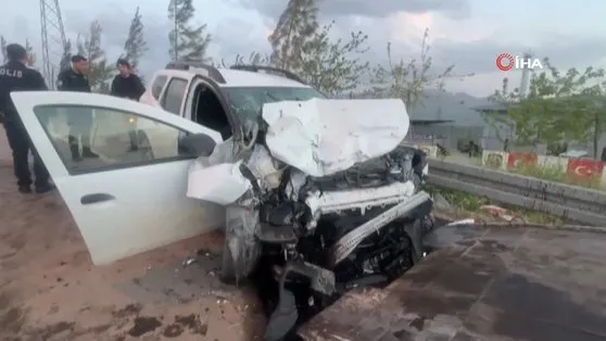 Şırnak’ta hafif ticari araç ile kamyonet çarpıştı: 2 ölü, 3 yaralı