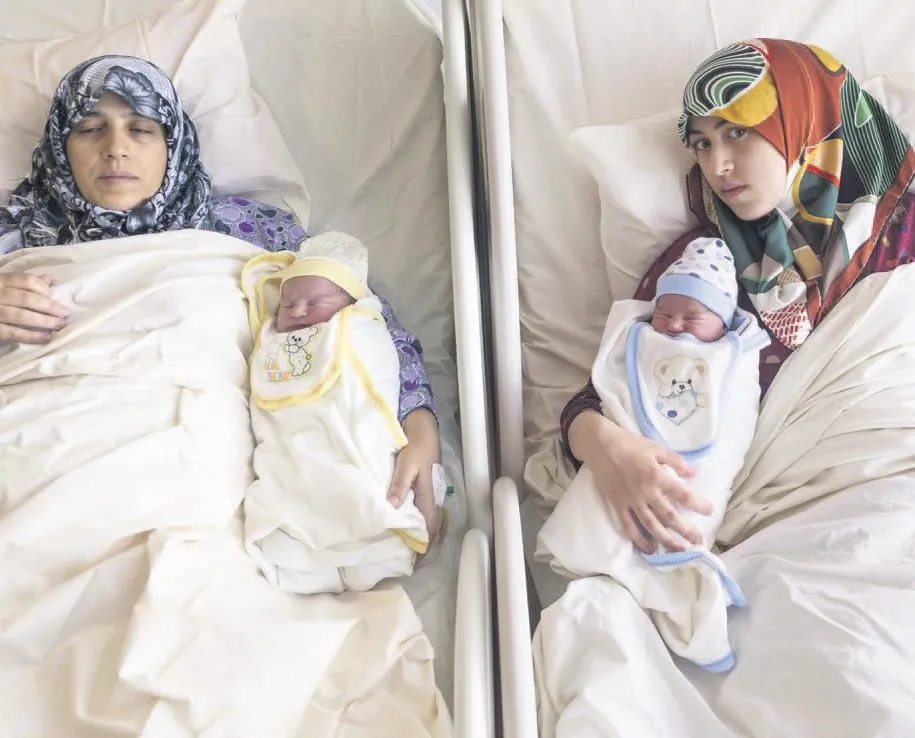 Analı kızlı doğum