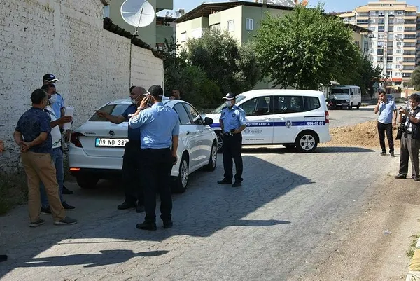 Aydın'ın Nazilli ilçesinde 'Tapulu malım' dediği yolu 2'nci kez ulaşıma kapattı-3