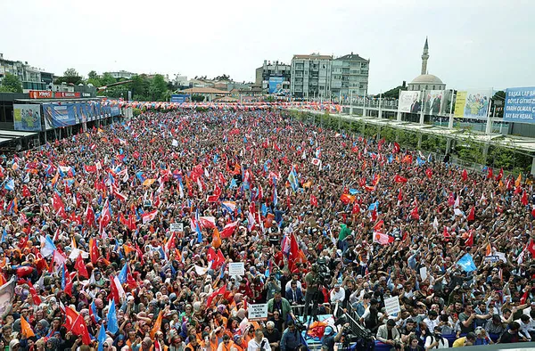 Son dakika: Başkan Erdoğan'dan 14 Mayıs mesajı: Ya FETÖ-PKK ile yürüyenlere ya da terörle mücadele edenlere oy vereceksiniz-6