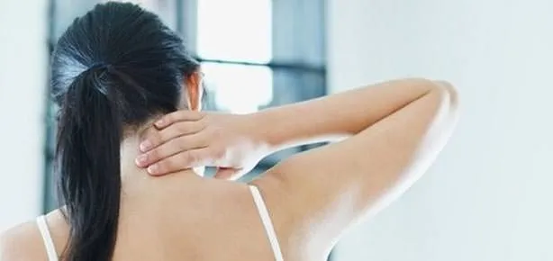 Boyun fıtığı baş ağrısı yapar