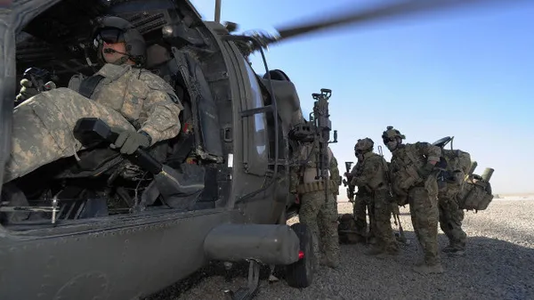 avustralyali-askerlerden-afganistanda-vahset-savas-esirini-helikoptere-sigmadigi-icin-oldurduler-1603391584859.jpg Avustralyalı askerlerden Afganistan'da vahşet: Savaş esirini helikoptere sığmadığı için öldürdüler-5