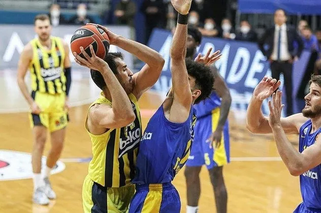 Fenerbahçe Beko'dan üst üste 7. galibiyet! (Fenerbahçe Beko - Maccabi Playtika Tel Aviv: 82-75 MAÇ SONUCU - ÖZET İZLE)