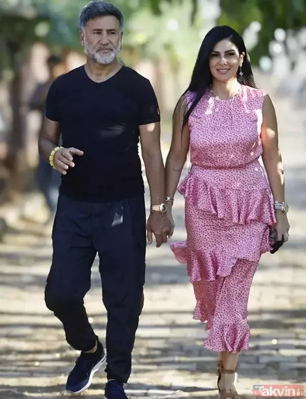 9 çocuk babası İzzet Yıldızhan sır gibi sakladığı eşiyle tatilde el ele ortaya çıktı! 23 yıllık eşinin kolundaki detay... - 19