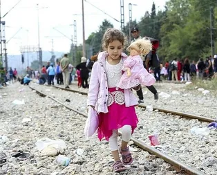 Almanya Yunanistandaki sığınmacı çocukları kabul etmeye yanaşmıyor
